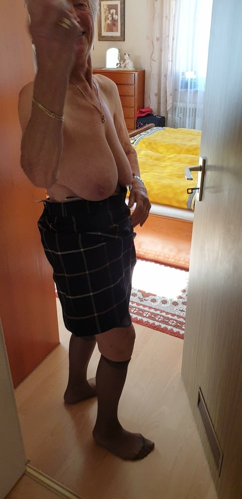 komm mein kleiner fick Mutti und Omi #105680500