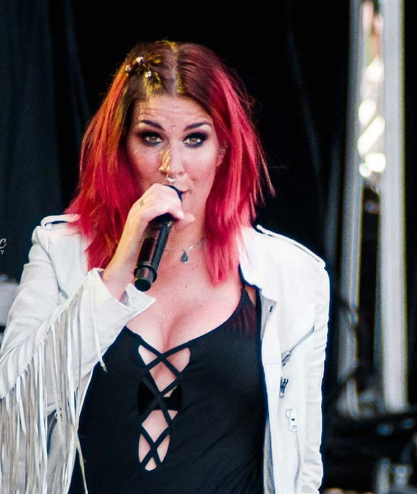 Charlotte wessels sexy cantante olandese
 #89698328