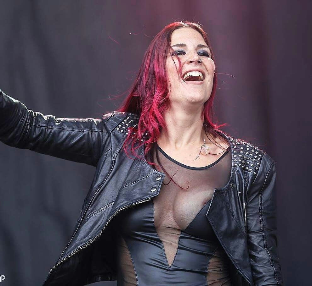 Charlotte wessels sexy cantante olandese
 #89698334