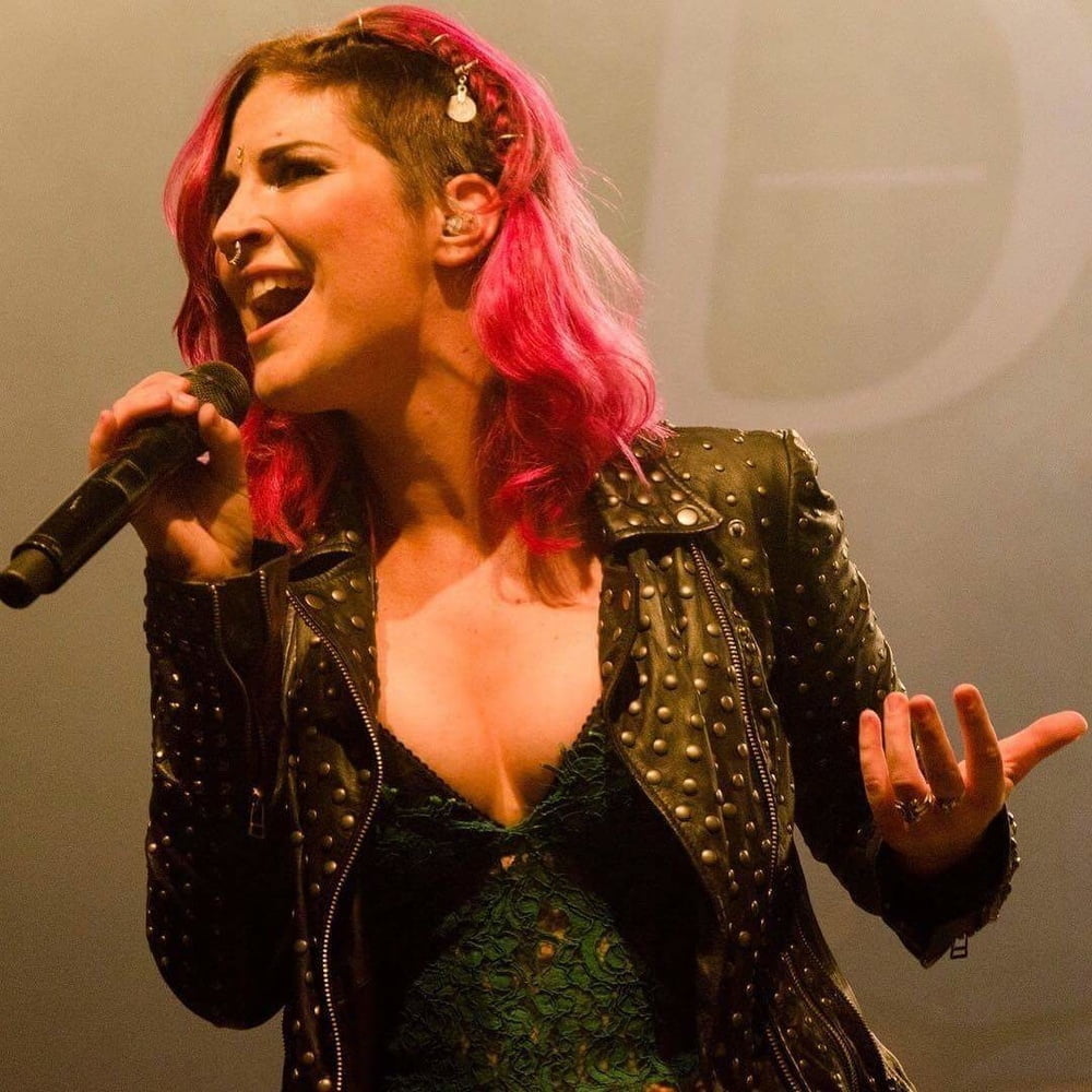 Charlotte wessels sexy cantante olandese
 #89698373