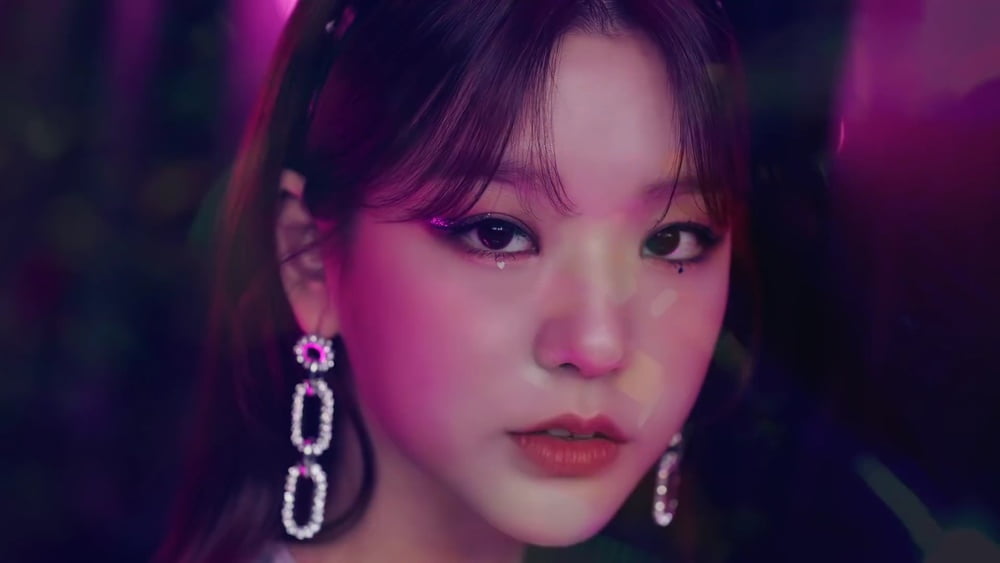 K-Pop Facial Screencaps #81706834