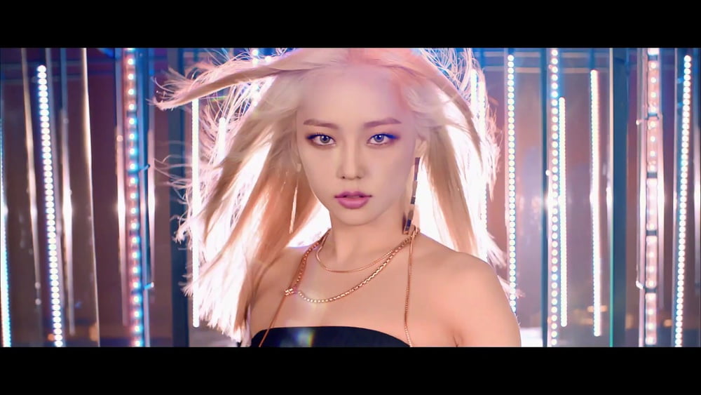 K-Pop Facial Screencaps #81706913