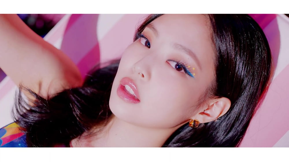 K-Pop Facial Screencaps #81706942