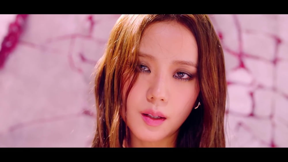 K-Pop Facial Screencaps #81706978