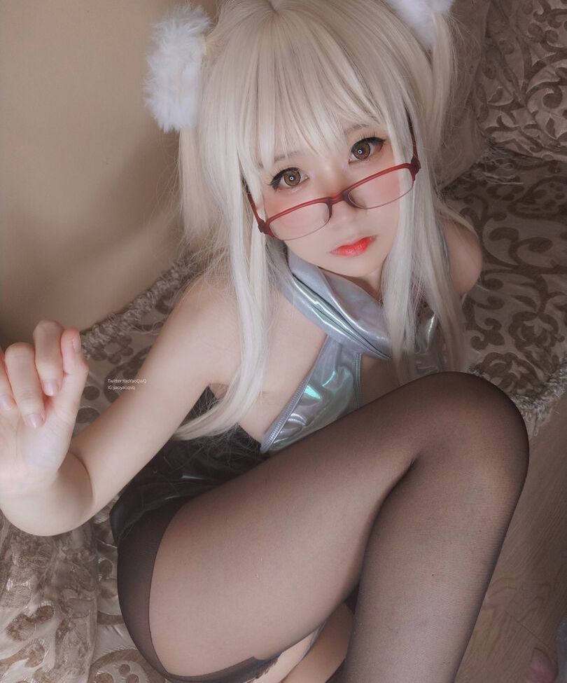 YaoYaoQwQ nackt #109132241