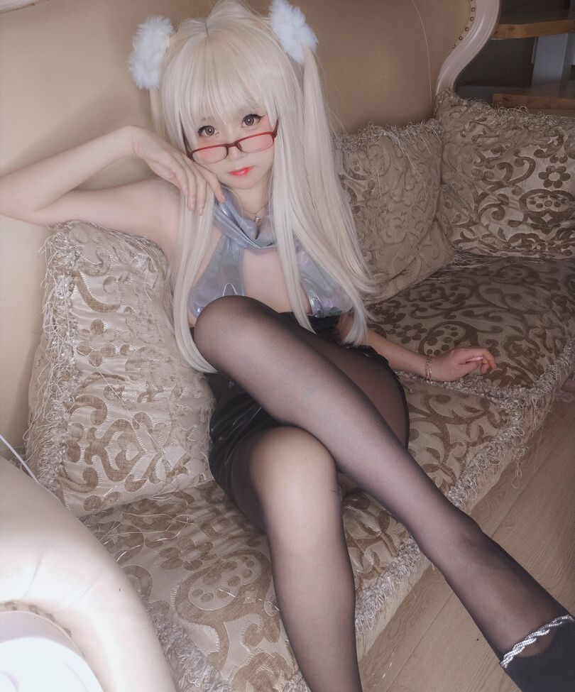 YaoYaoQwQ nackt #109132282