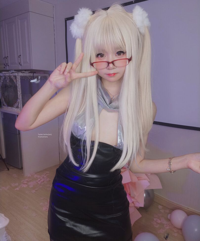 YaoYaoQwQ nackt #109132290