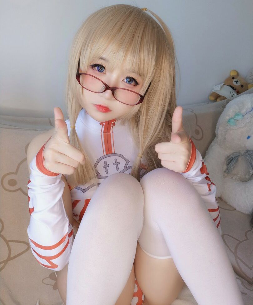 YaoYaoQwQ nackt #109132372