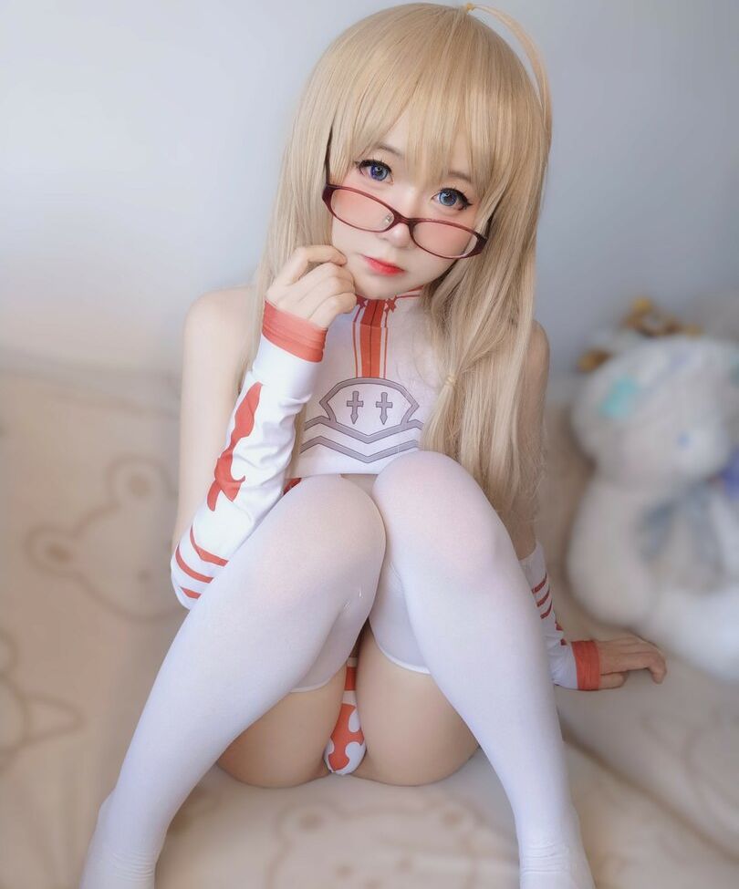 YaoYaoQwQ nackt #109132419