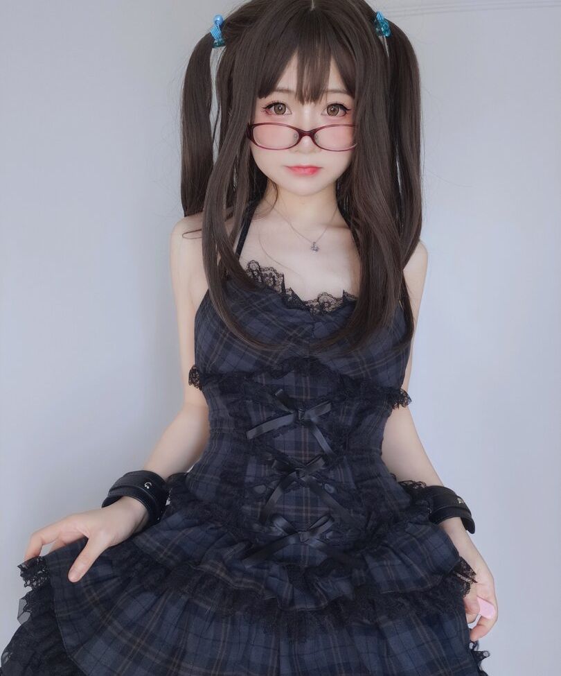 YaoYaoQwQ nackt #109132452