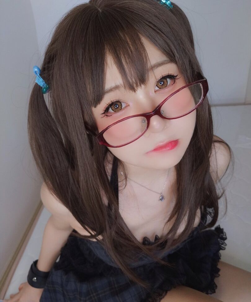 YaoYaoQwQ nackt #109132466