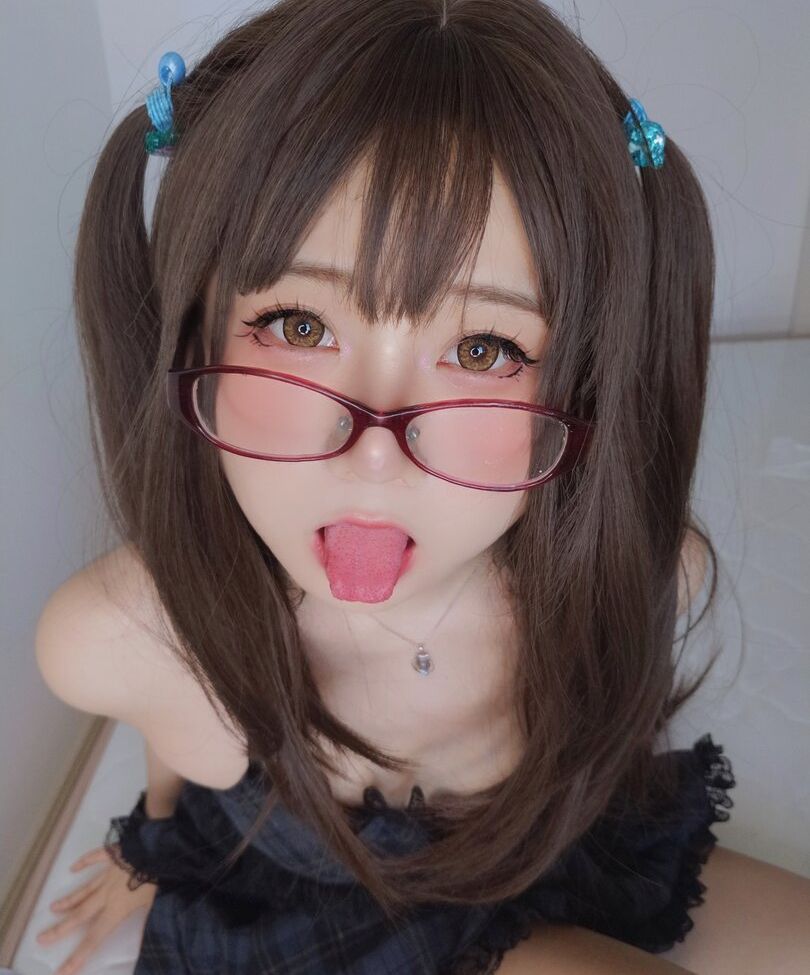 YaoYaoQwQ nackt #109132467