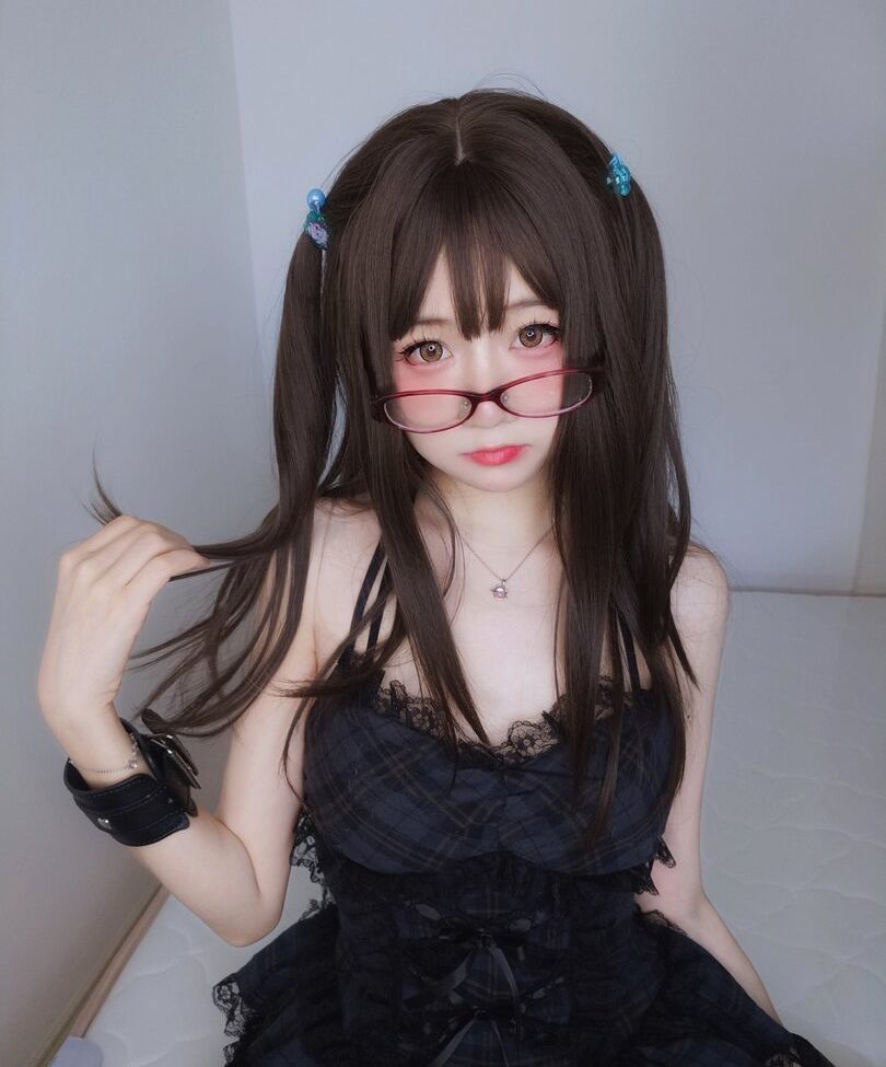 YaoYaoQwQ nackt #109132535