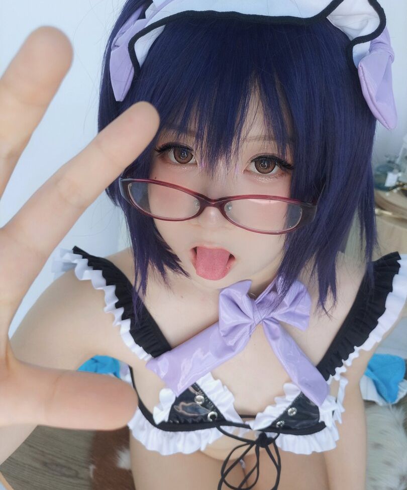 YaoYaoQwQ nackt #109132562