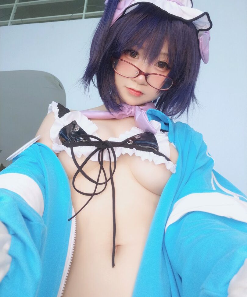 YaoYaoQwQ nackt #109132603