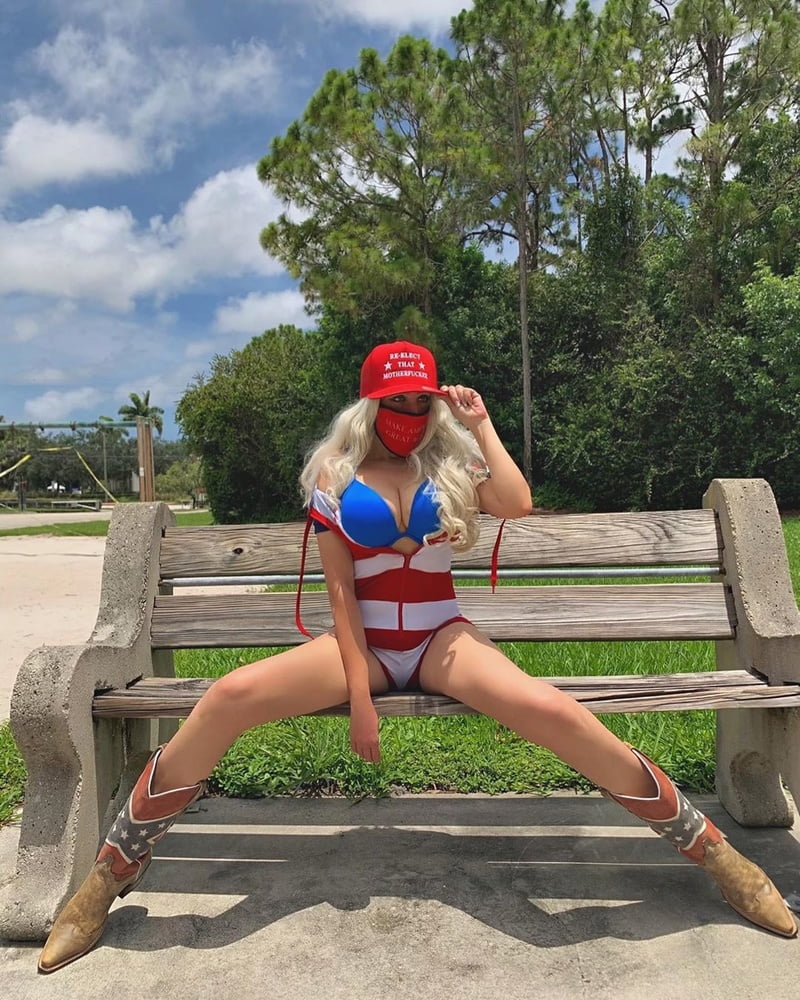 Florida babe for trump 2020
 #93936102