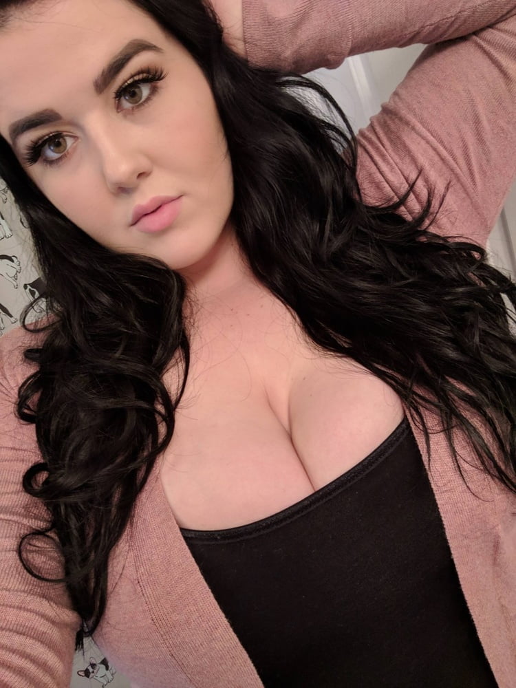 Sexy como puta gorda de mierda con tetas enormes
 #103763768