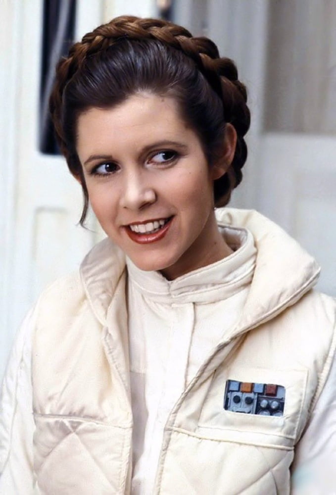 Carrie Fisher (Leia) #92510961