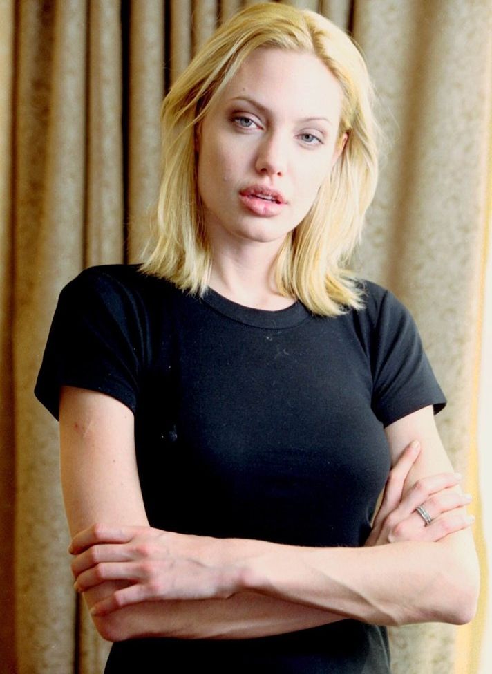 Angelina Jolie nude #109183724