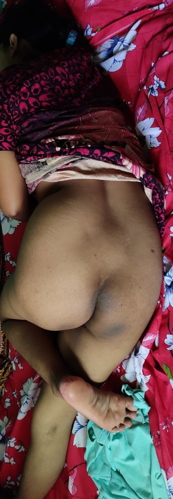 Bengalí prostituta esposa pooja
 #88803833