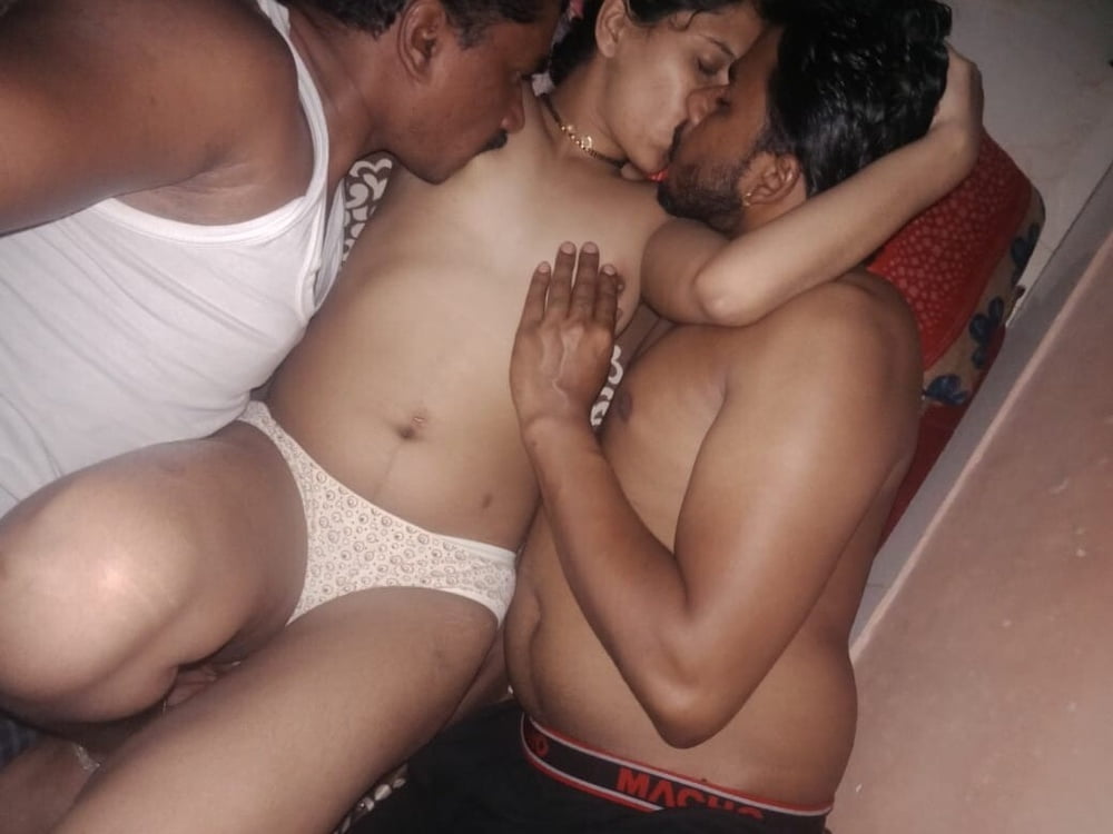 Threesome indische Frau
 #93816508