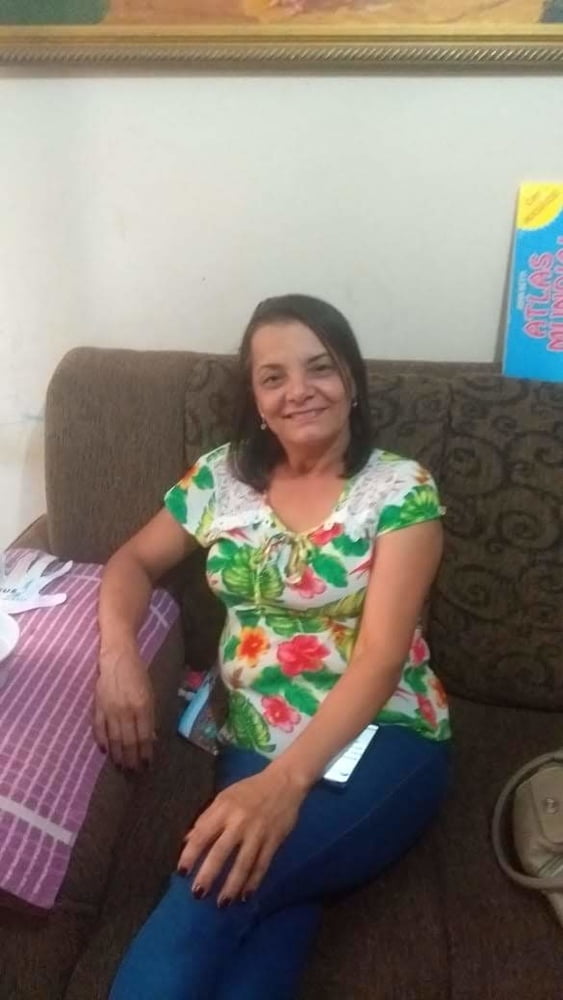 Coroa gostosa #90871063