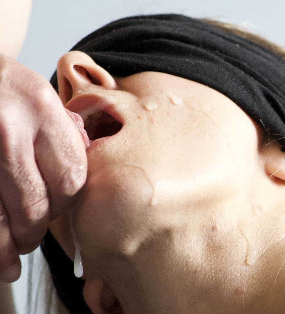 Schlampe Frau ficken Muschi saugen Hahn Sperma im Mund Gesicht Milf Hündin #106644084