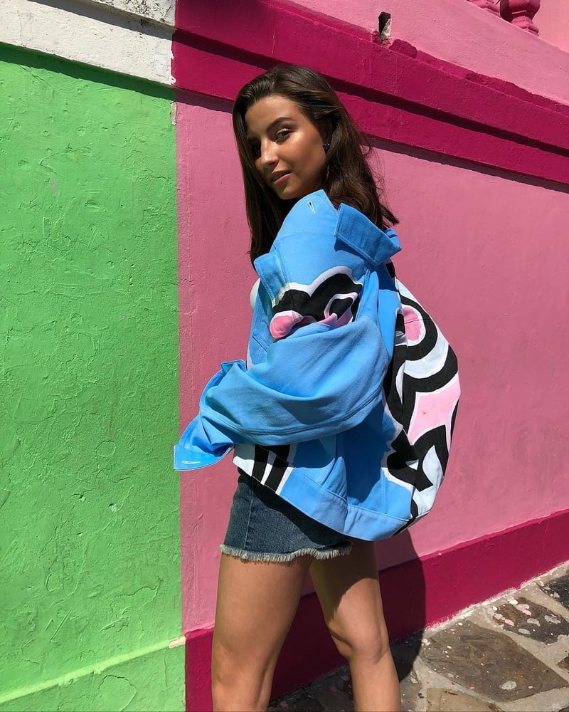 Julia Wieniawa #102570505