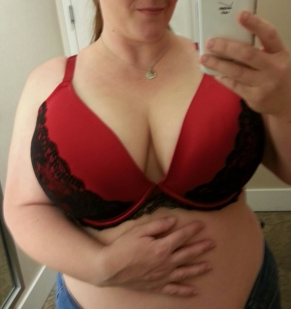 Teasing wife's big huge tits
 #80225252