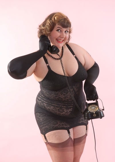 Caderas anchas de las mujeres 334
 #103472874