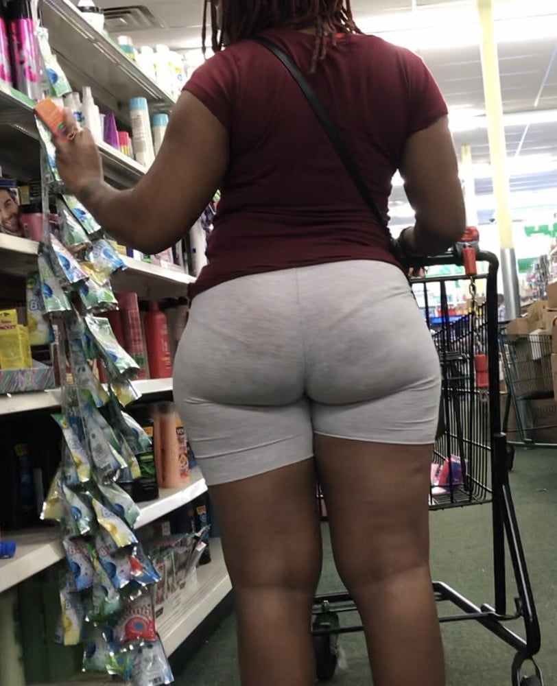 Caderas anchas de las mujeres 334
 #103472875