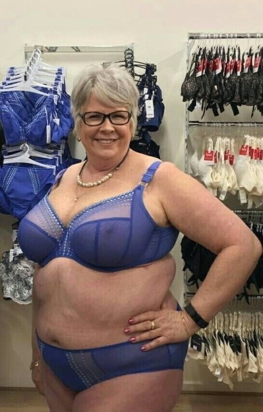 Madura - no desnuda
 #93330181