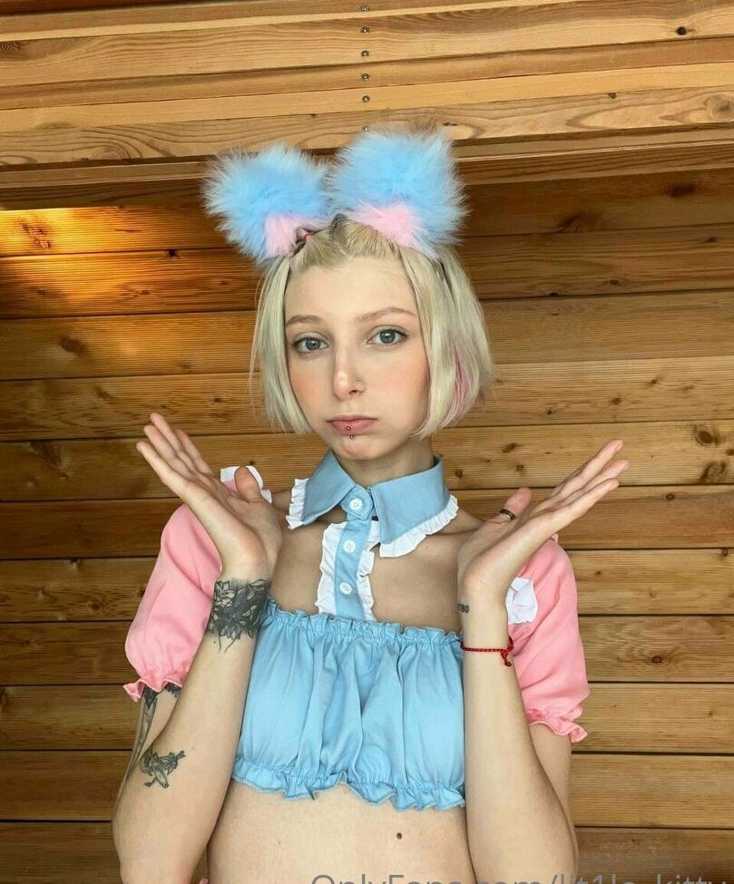 Lit1le_Kitty_ desnuda #109716439