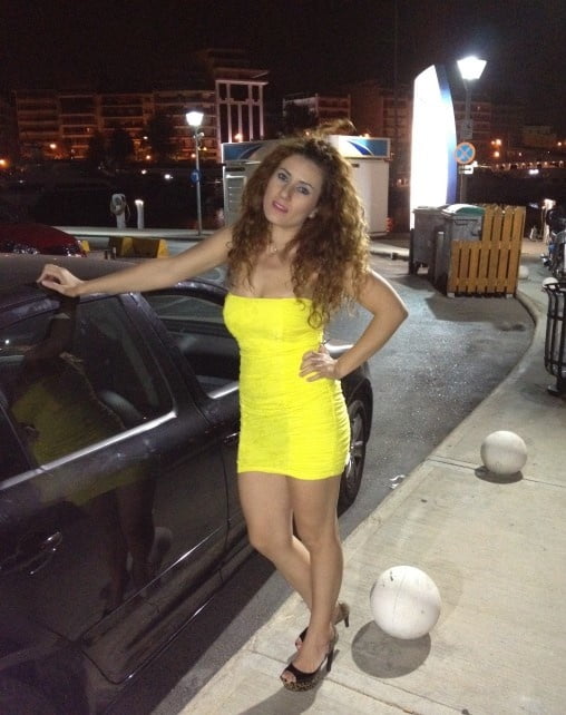 Amateur Damen sexy Kleider 2
 #105835929