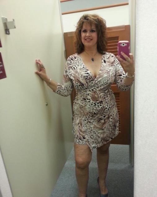 Amateur Damen sexy Kleider 2
 #105835950