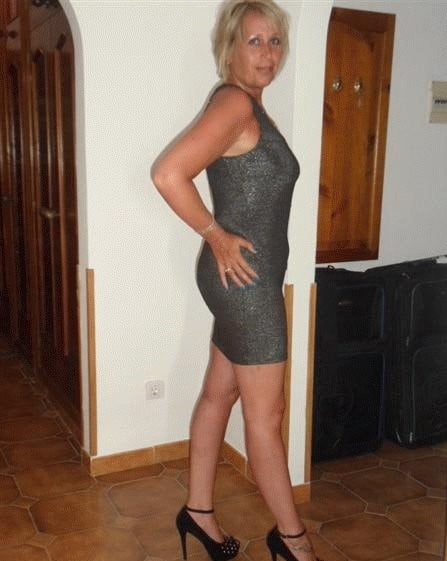 Amateur Damen sexy Kleider 2
 #105835976