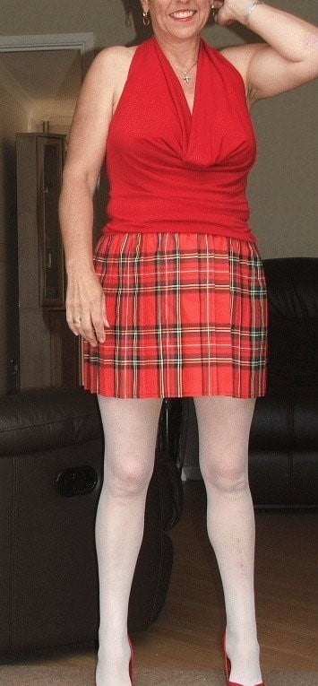 Amateur Damen sexy Kleider 2
 #105836014