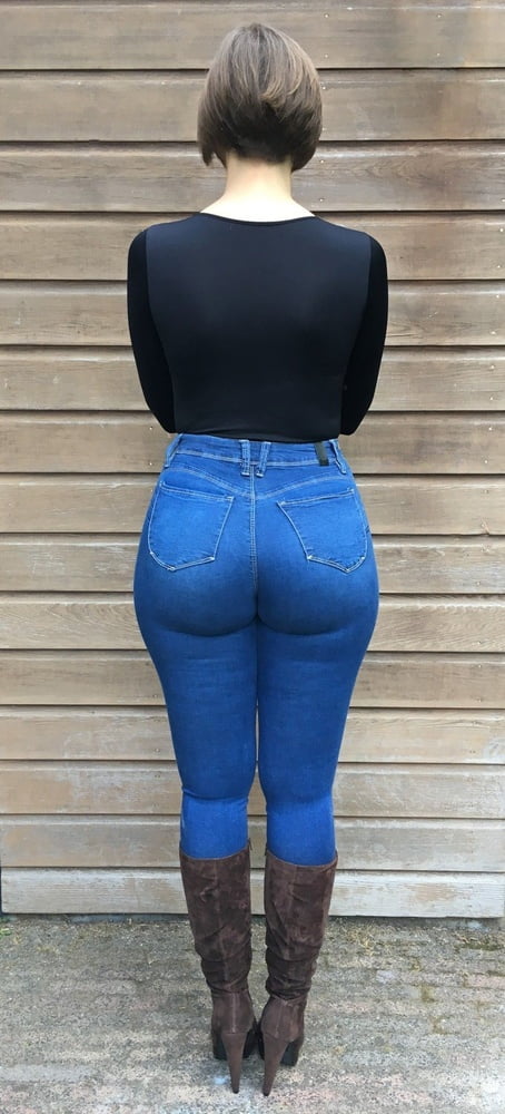 How can i get a booty like thease #106456355