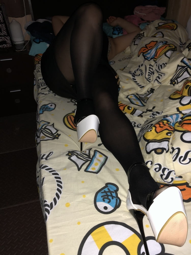 Pies perfectos, medias y zapatos, #98106382