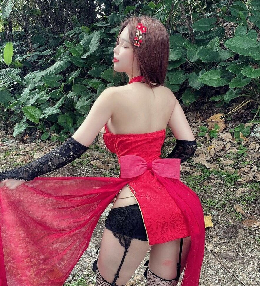 Jenna Chew desnuda #107734387