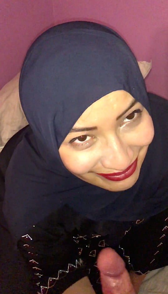 Beurette hijab suceuse de luxe
 #81062207