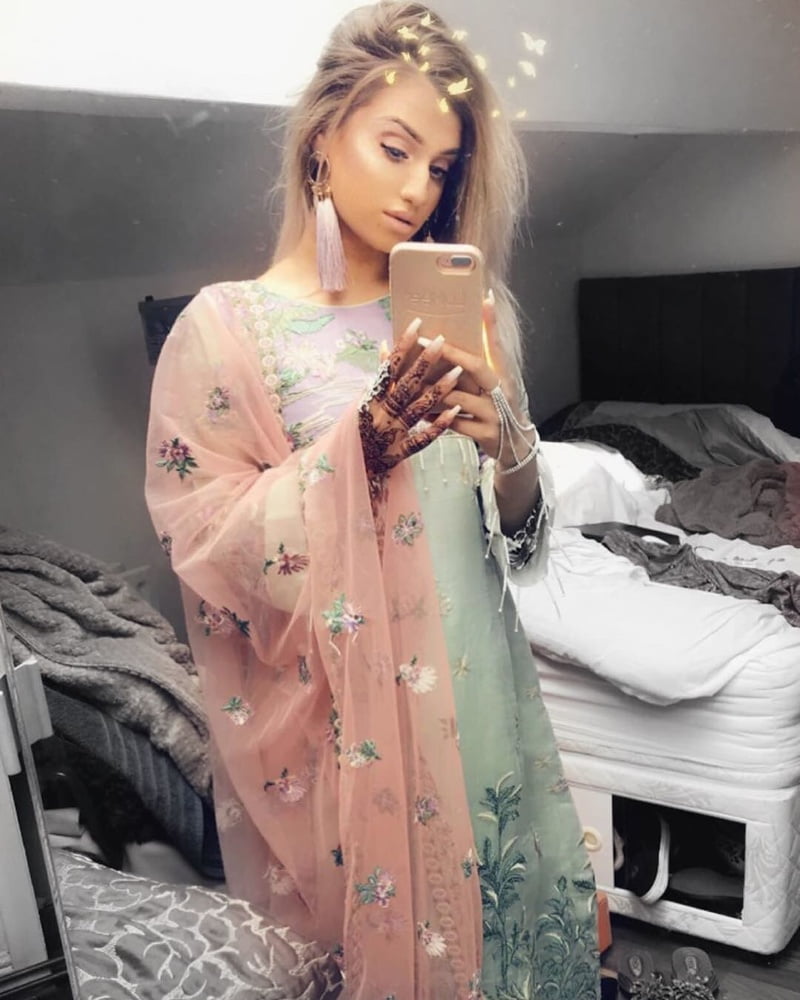 Hot Pakistani Sexy Women Paki #99482412