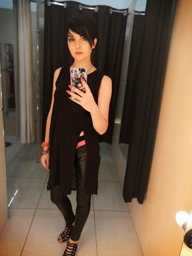 Mujeres trans
 #92332611