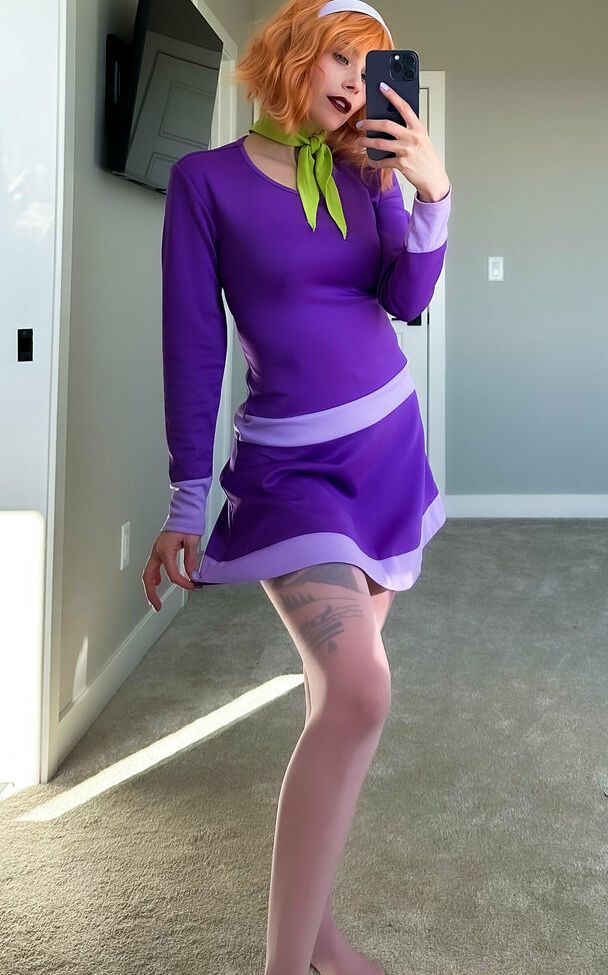 Catziilla desnuda #109123833