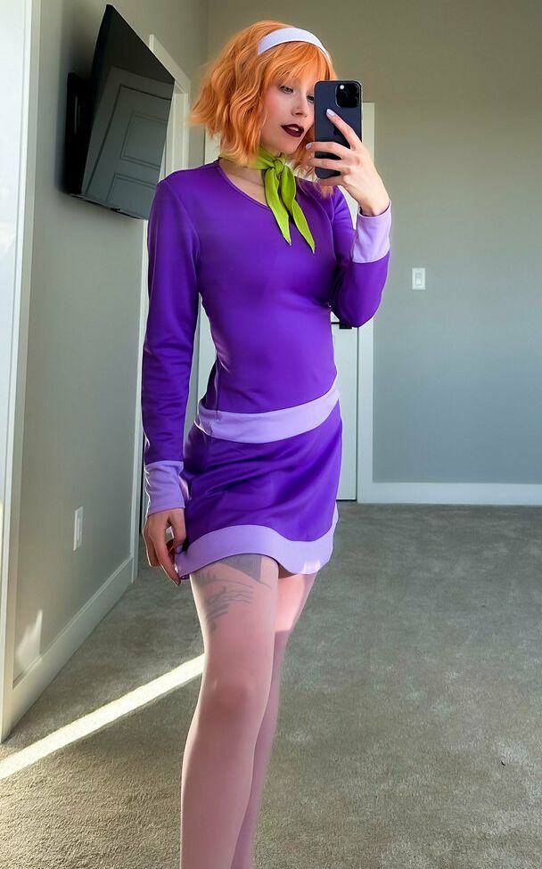 Catziilla desnuda #109123843