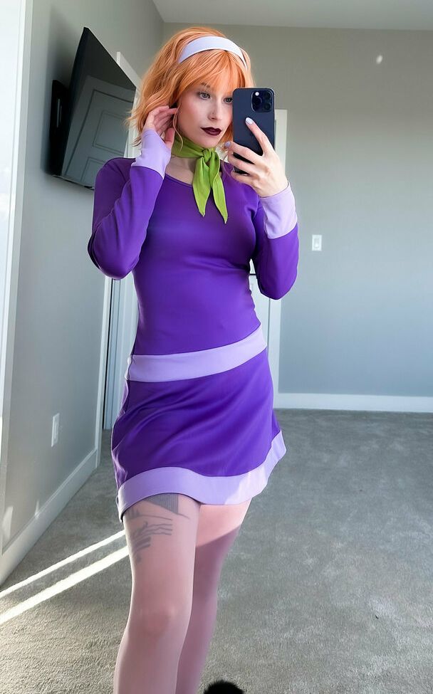 Catziilla desnuda #109123857