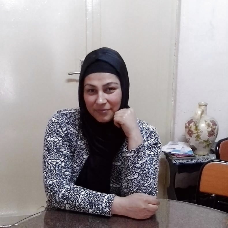 Maman turque mère olgun hijab
 #81973906