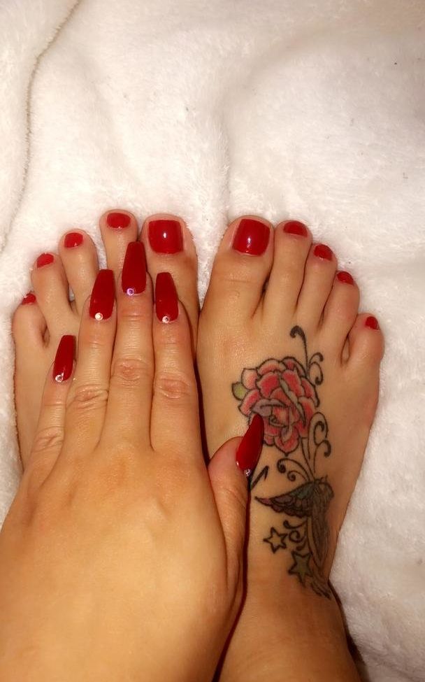 Ms Palomares desnuda #108364897