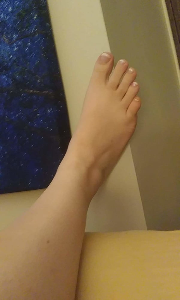 Feet n pussy of sexy sluts 2 #85196504
