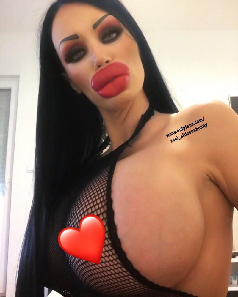 ただのおっぱいとおばさん1
 #87784056